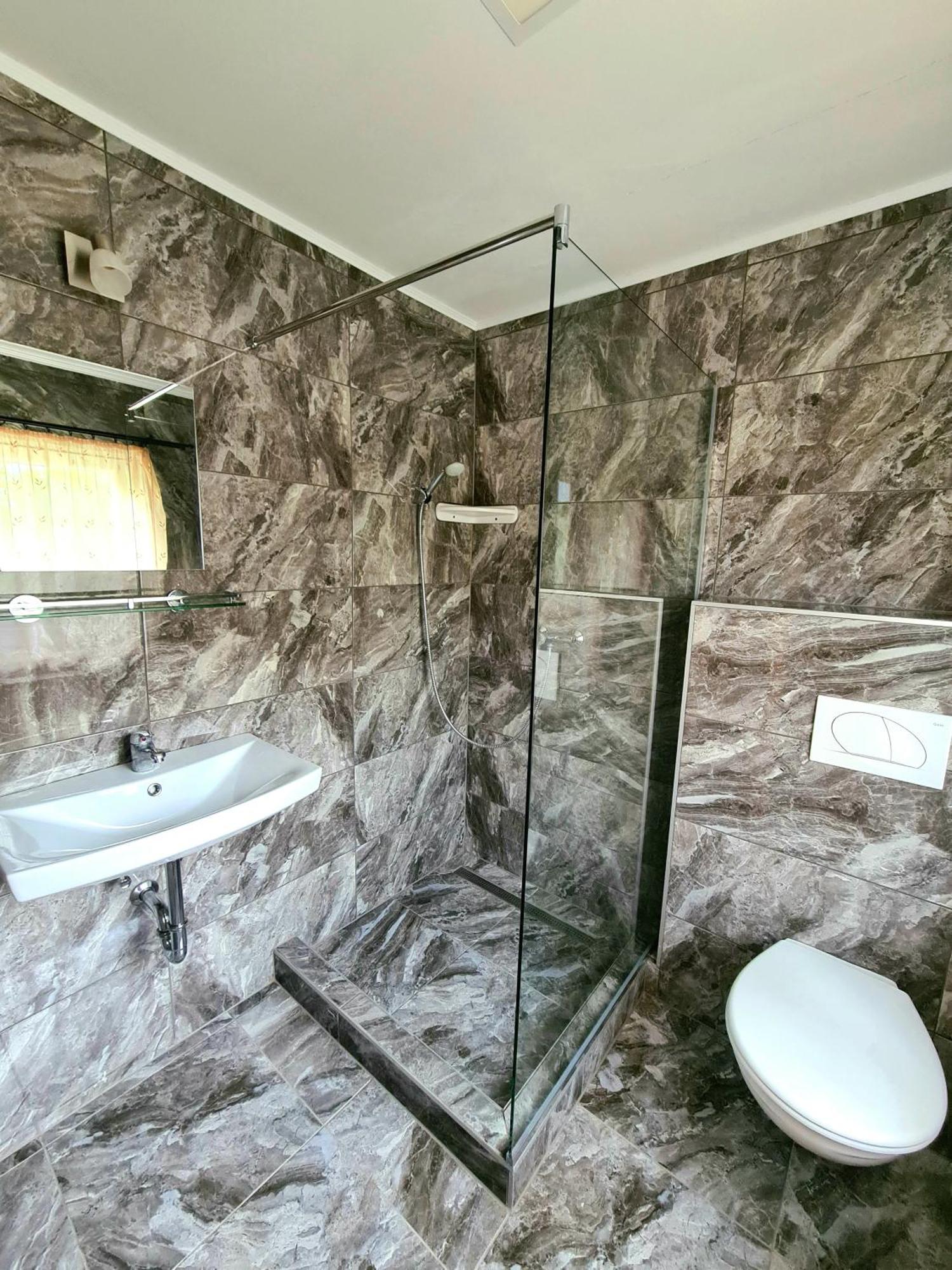 Anita Apartman Σόπρον Εξωτερικό φωτογραφία
