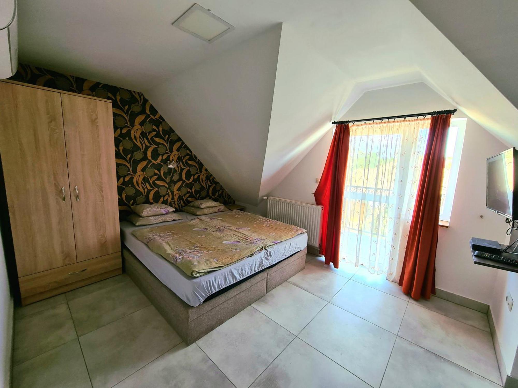 Anita Apartman Σόπρον Εξωτερικό φωτογραφία